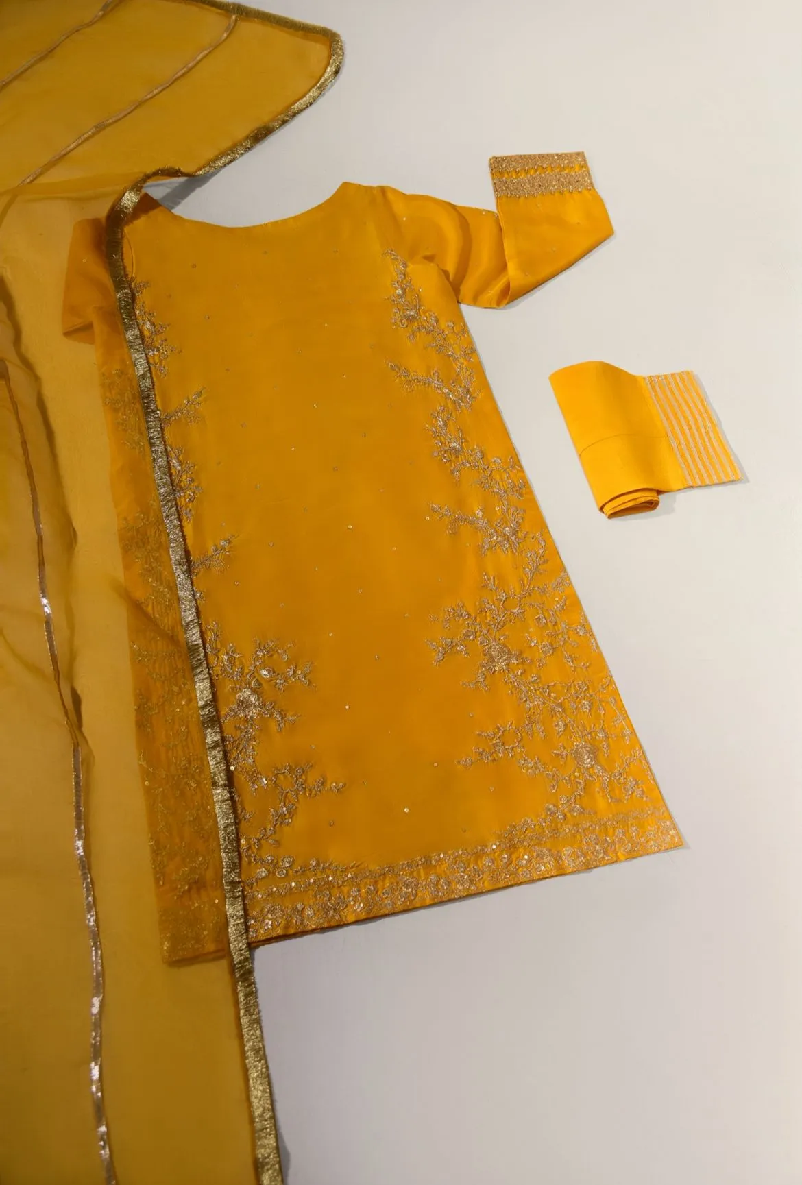 Golden Mhorni