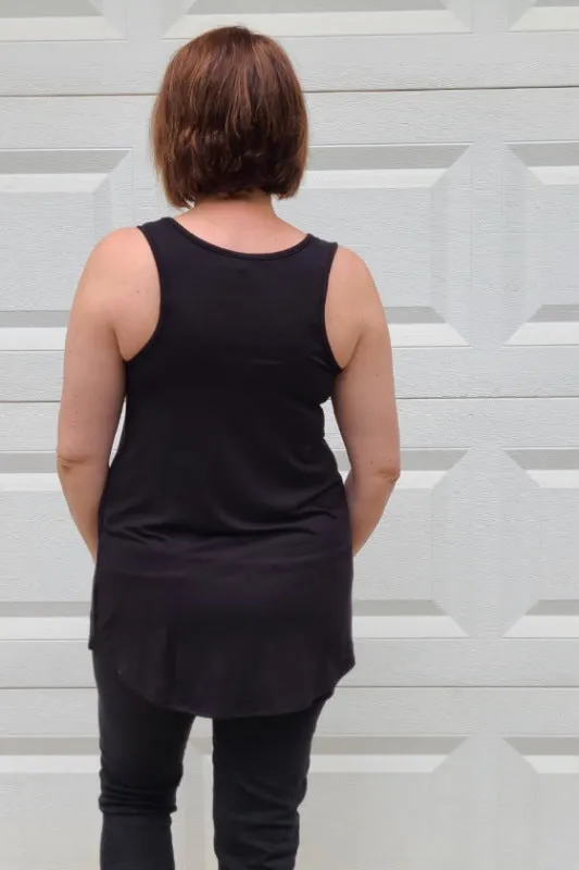 Knit Scoop Neck Tank Top in Black