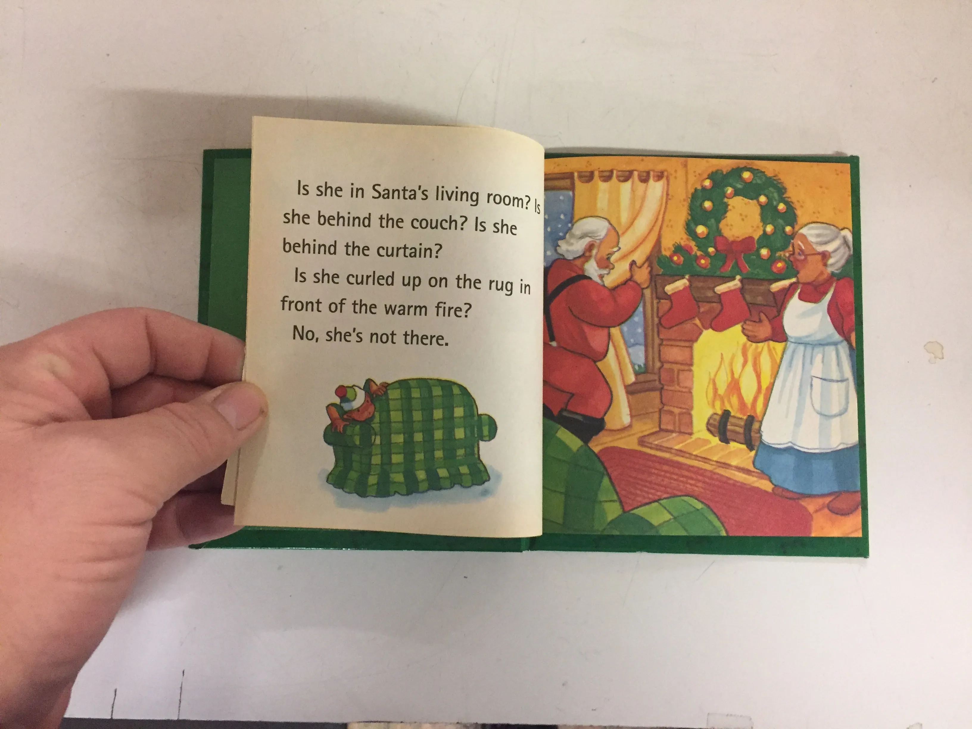 Vintage 1997 Where's Santa's Kitten? Book Classic Holiday Edition